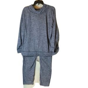 Women’s Xersion Navy Jogging Set With Hoodie and Pockets